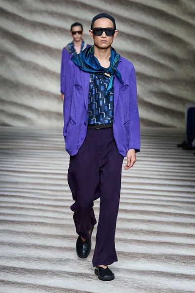 Look 49